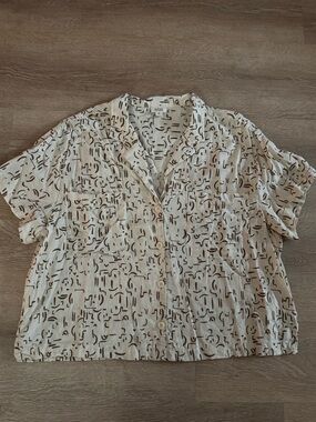 a.n.a Beige Shirt with Brown Abstract Print